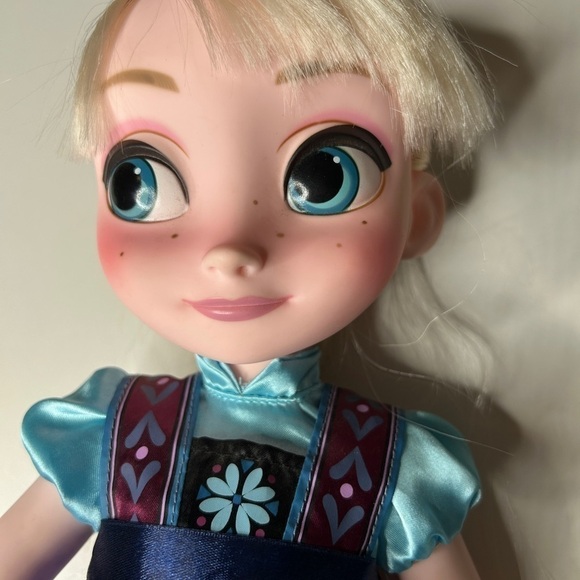 Disney Animators' Collection Elsa Doll Frozen 16'' - Picture 4 of 8